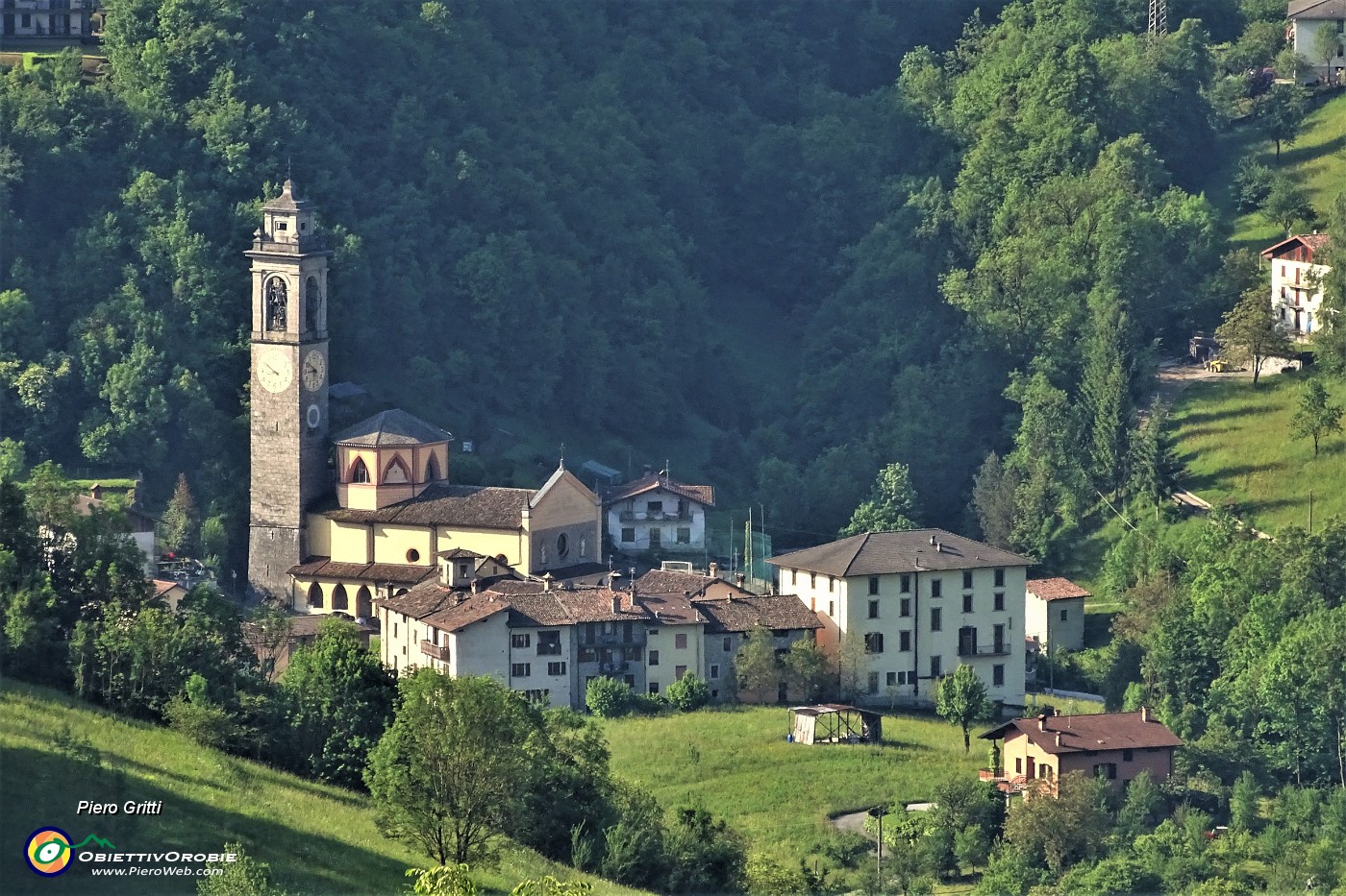 55 Zoom su chiesa di Poscante.JPG